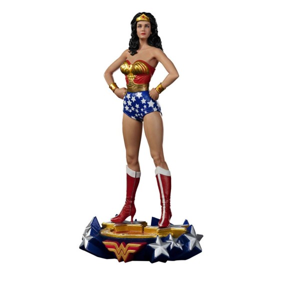 Iron Studios: DC Comics Deluxe Art Scale Statue 1/10 Wonder Woman Lynda Carter 23 cm