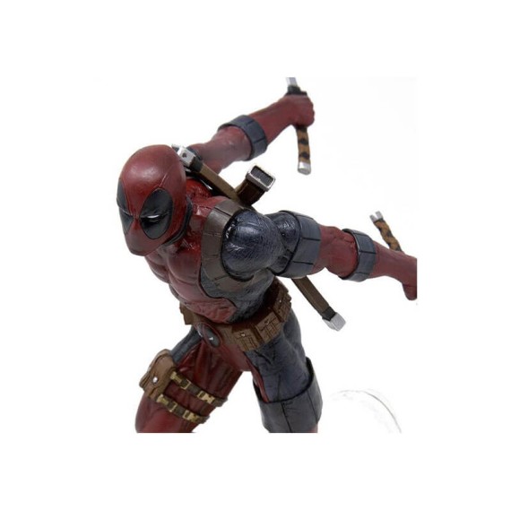 Marvel Gallery Deadpool PVC Figure